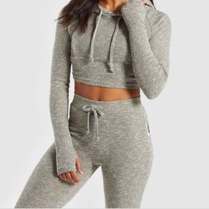 Gymshark slounge set - joggers and cropped hoodie